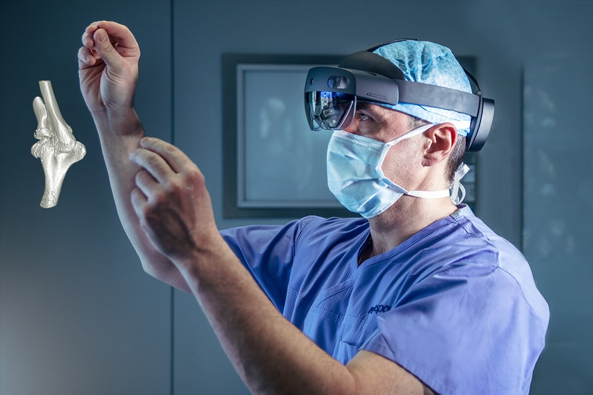 AR wspiera lekarzy przy innowacyjnych zabiegach ortopedycznych